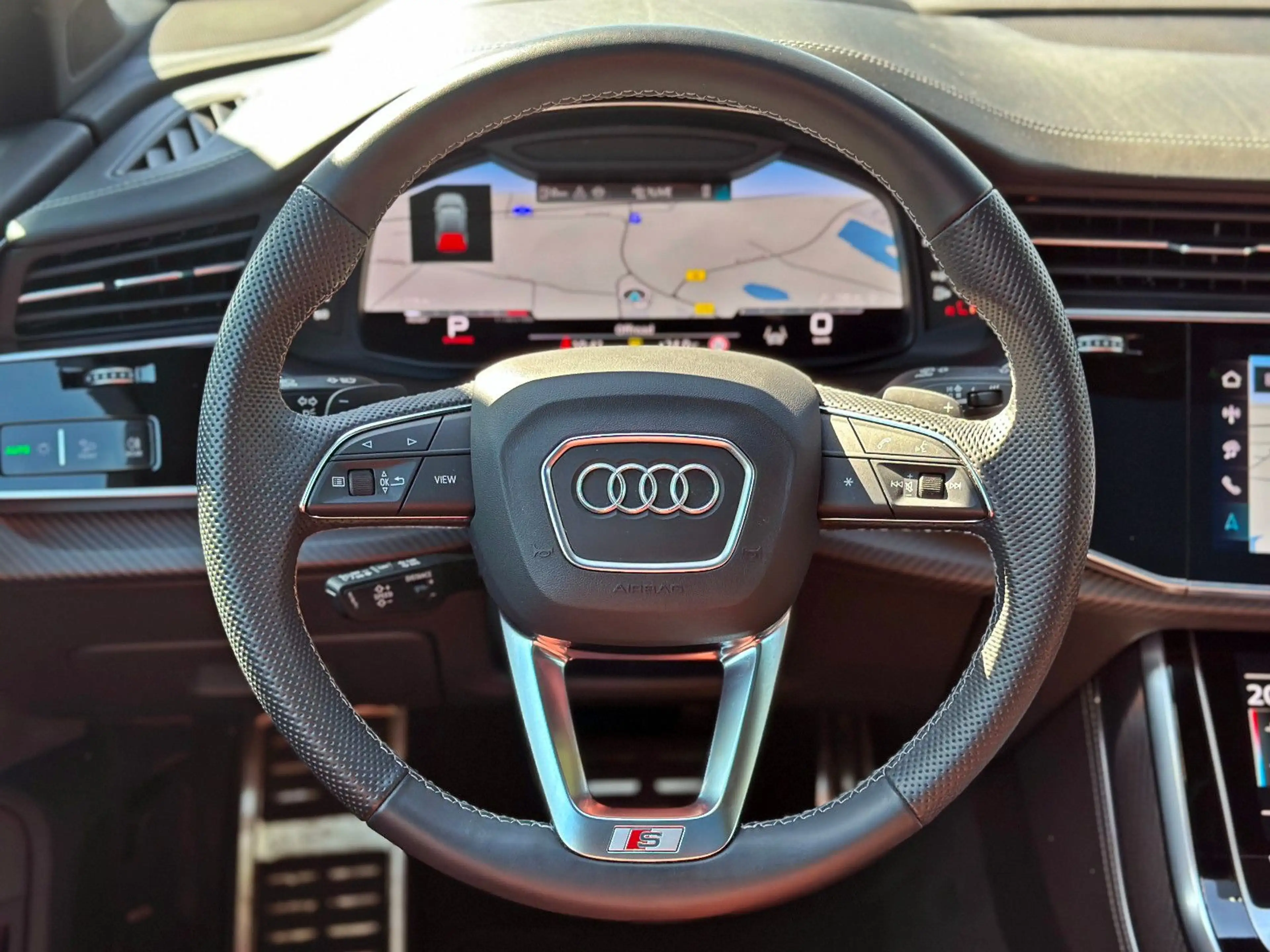 Audi SQ7 TFSI BLACK PANO HUD 7-SITZER AHK B&O — photo 15