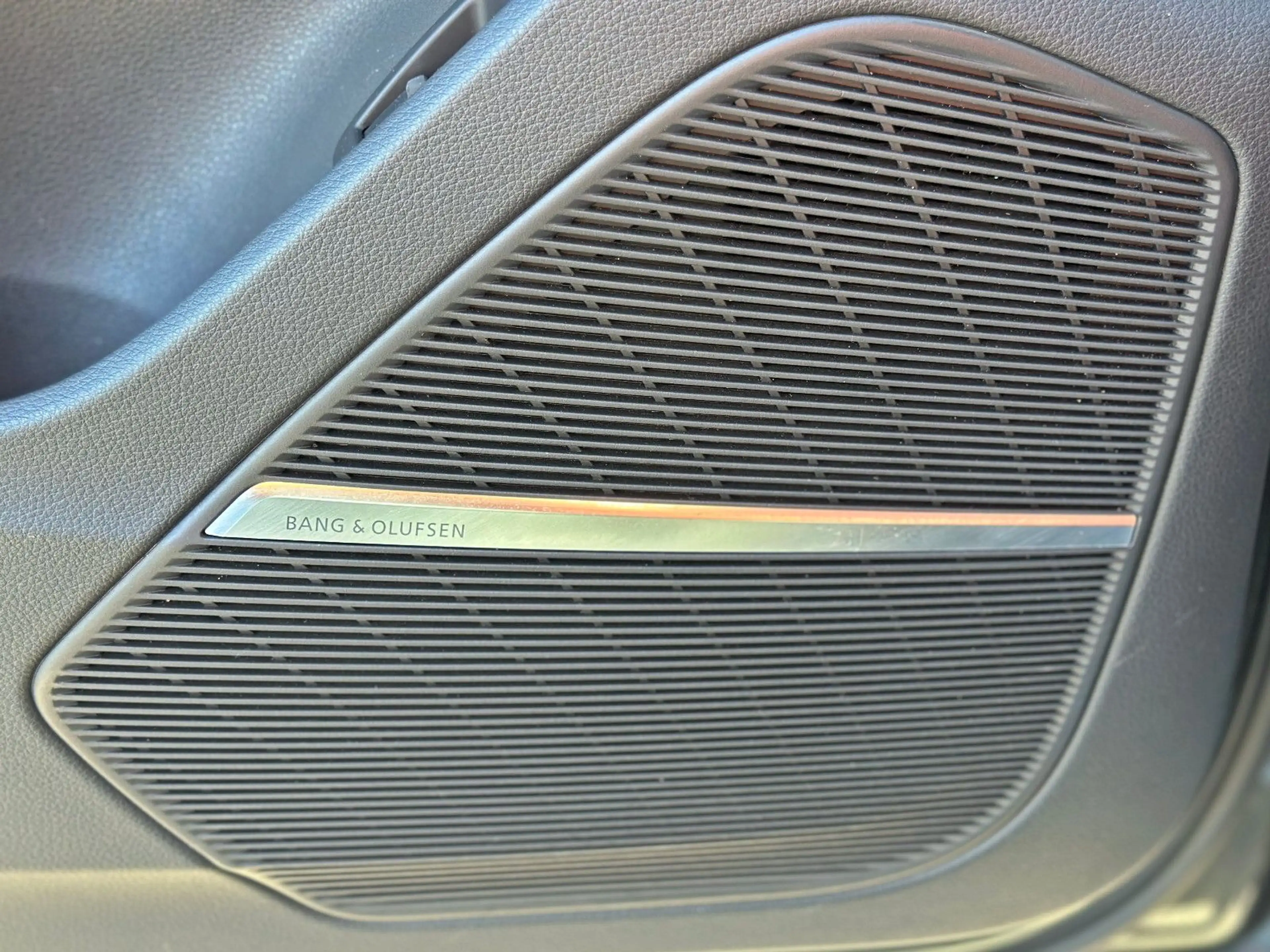 Audi SQ7 TFSI BLACK PANO HUD 7-SITZER AHK B&O — photo 9