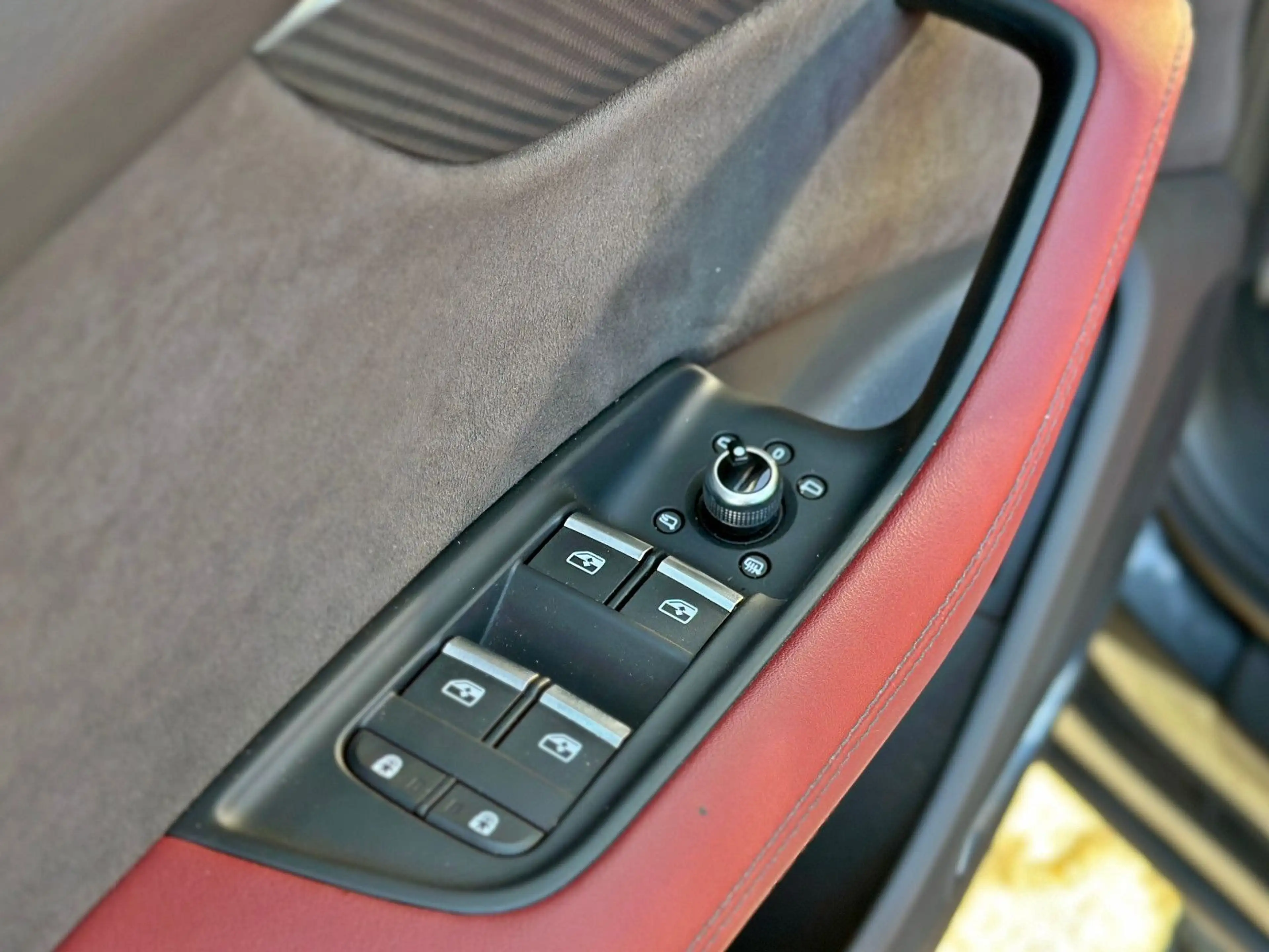 Audi SQ7 TFSI BLACK PANO HUD 7-SITZER AHK B&O — photo 8