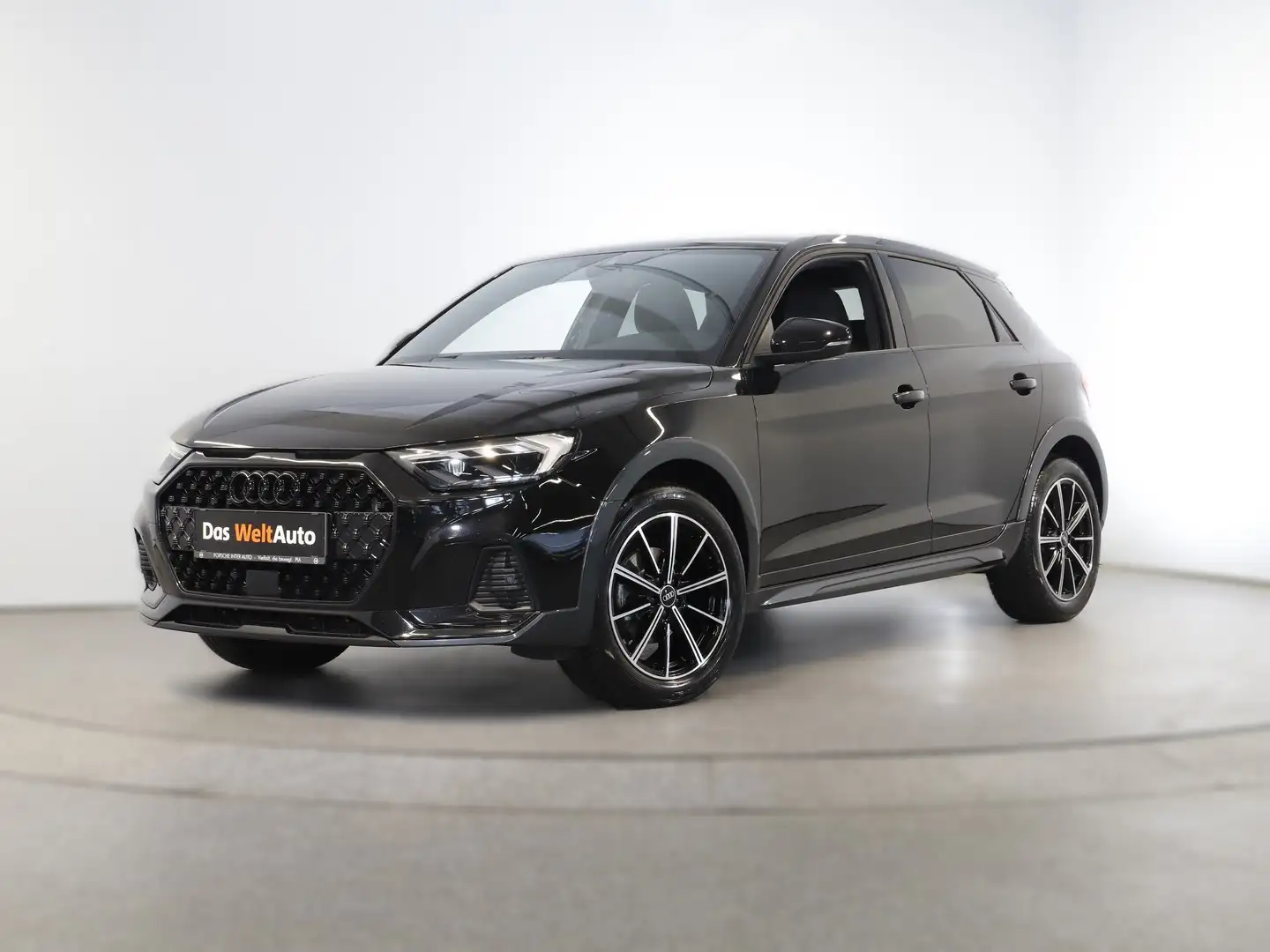 Audi A1 35 TFSI intense Schwarz - 1