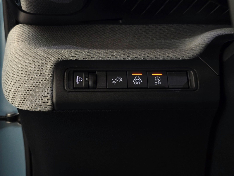 Citroen C3 Turbo 100MAX*RFK*LED*HUD*SH*NAVI*PDC*TEMP*DAB — photo 11