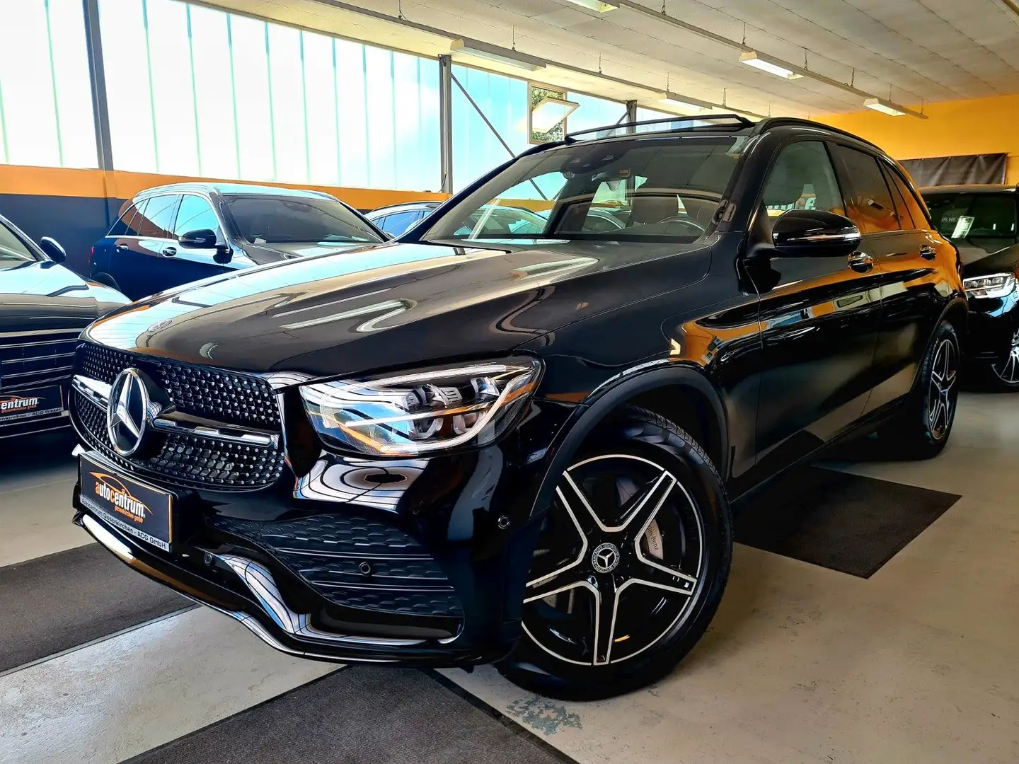Mercedes-Benz GLC 200 9G 4M 2x AMG*Night*Pano*Memo*LED*AHK*RFK Negro - 1
