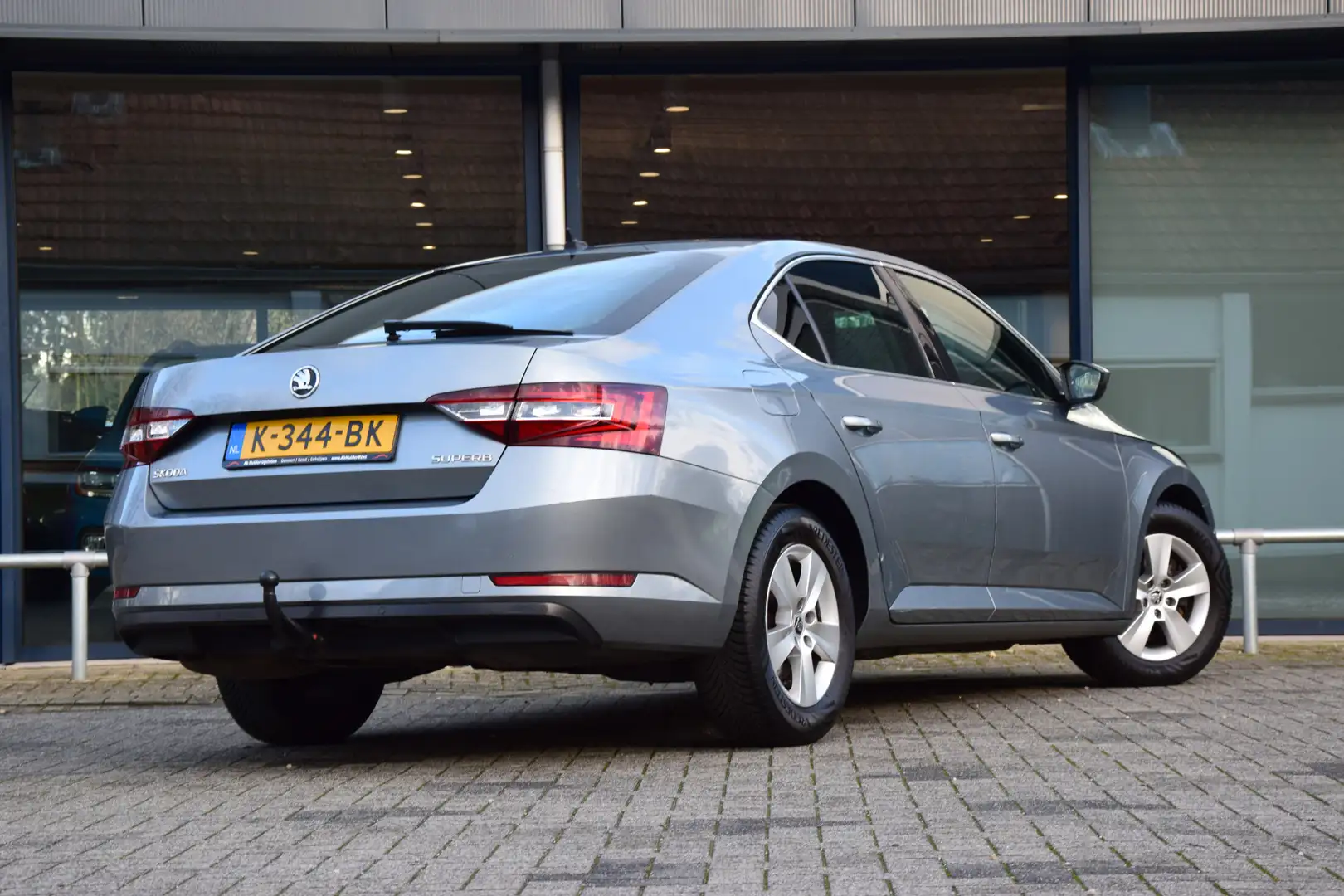 Skoda Superb 1.4 TSI Ambition Business | BOVAG Garantie | Trekh Szürke - 2