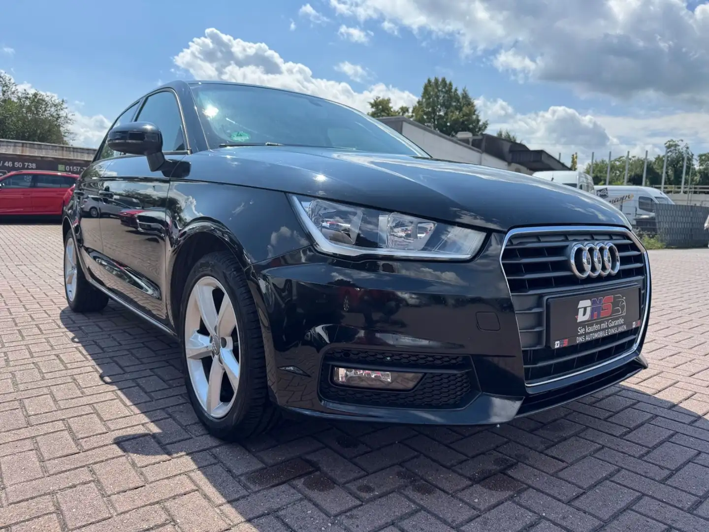Audi A1 Sportback design*TÜV NEU*GARANTIE* Czarny - 1