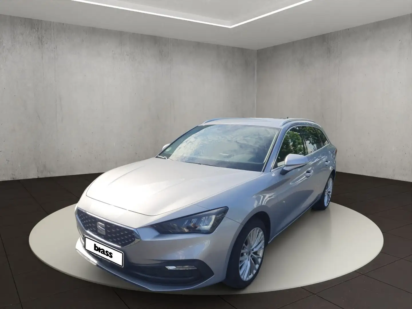 SEAT Leon Sportstourer XCELLENCE Silber - 1