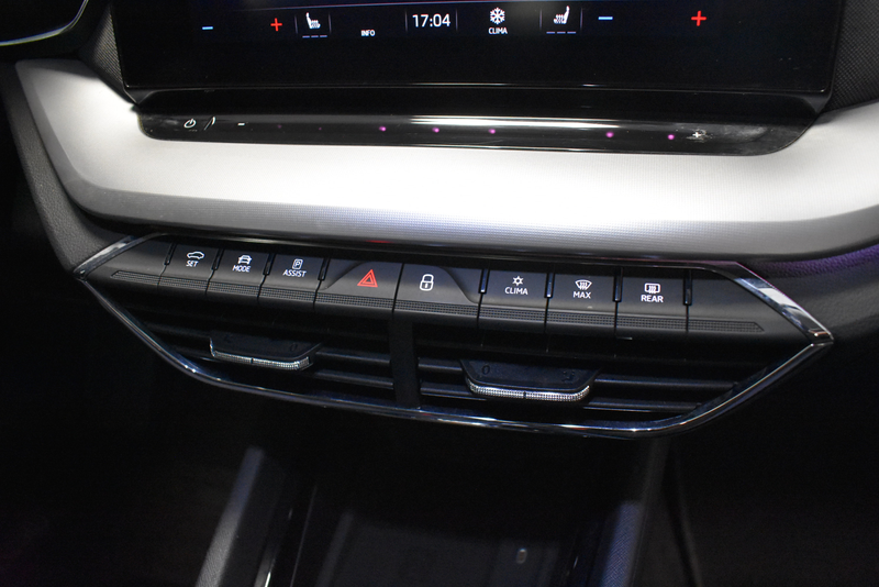 Skoda Octavia 2,0 TDI Aut. Style Navi LED 1-Hand AHK — photo 8