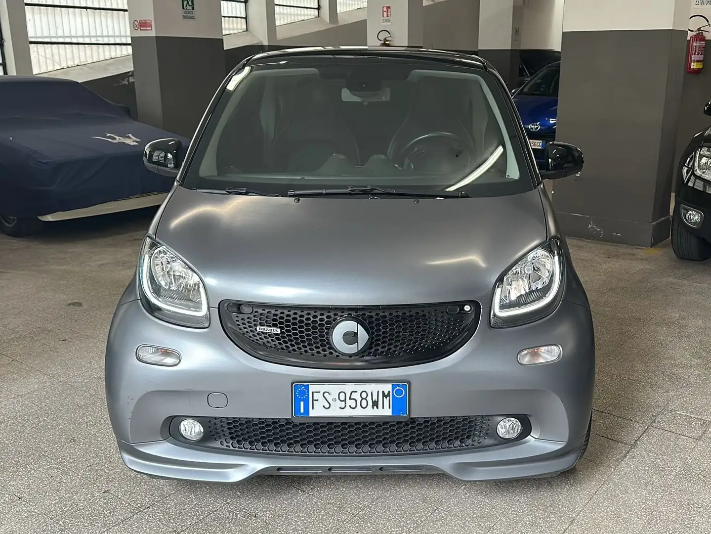 smart brabus Gris - 2