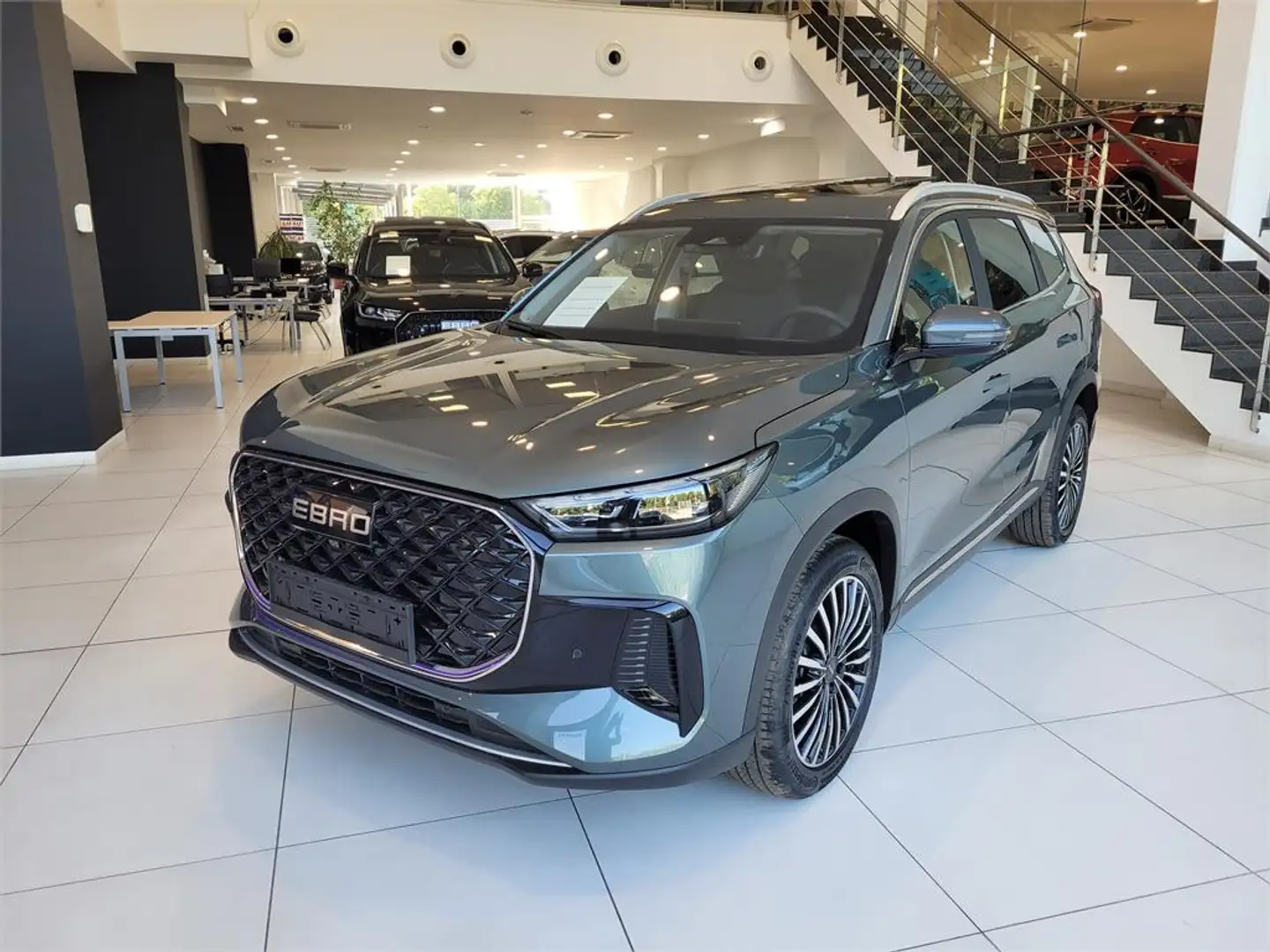 Ebro s800 1.6 TGDI 7DCT Luxury FWD - 1