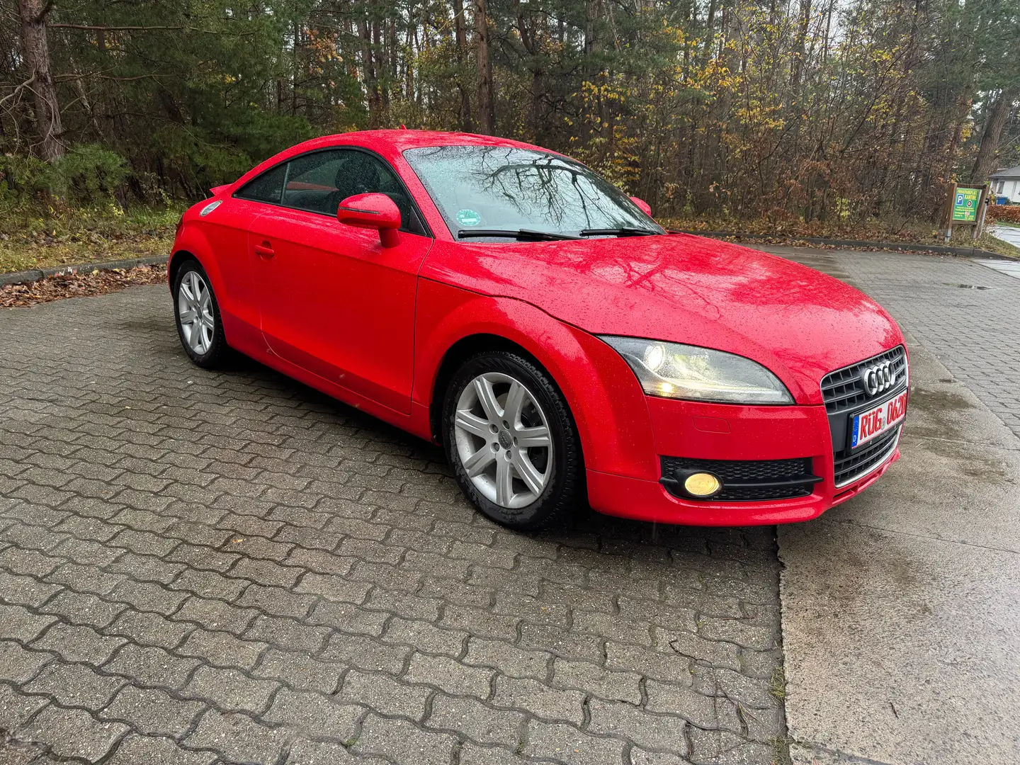 Audi TT 2.0 TFSI Coupe Rot - 1