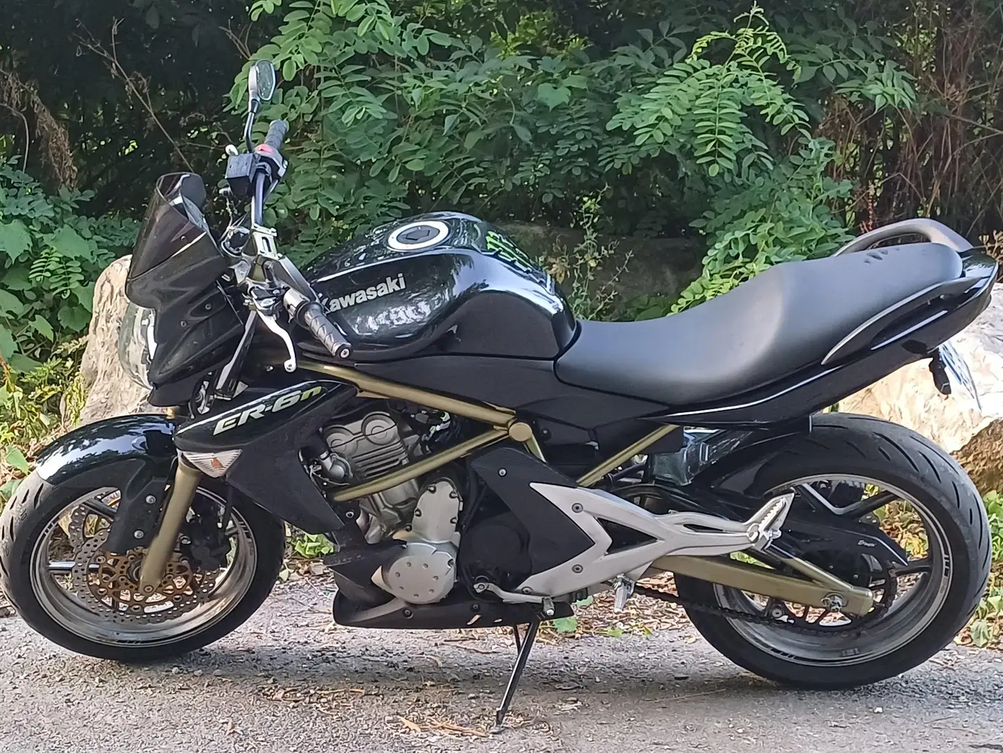 Kawasaki ER - 6 N Noir - 2