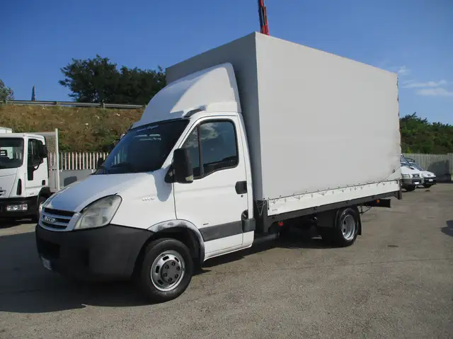 Iveco Daily 35C10 2.3 M-JET CENTINA E TELO 4.40 METRI