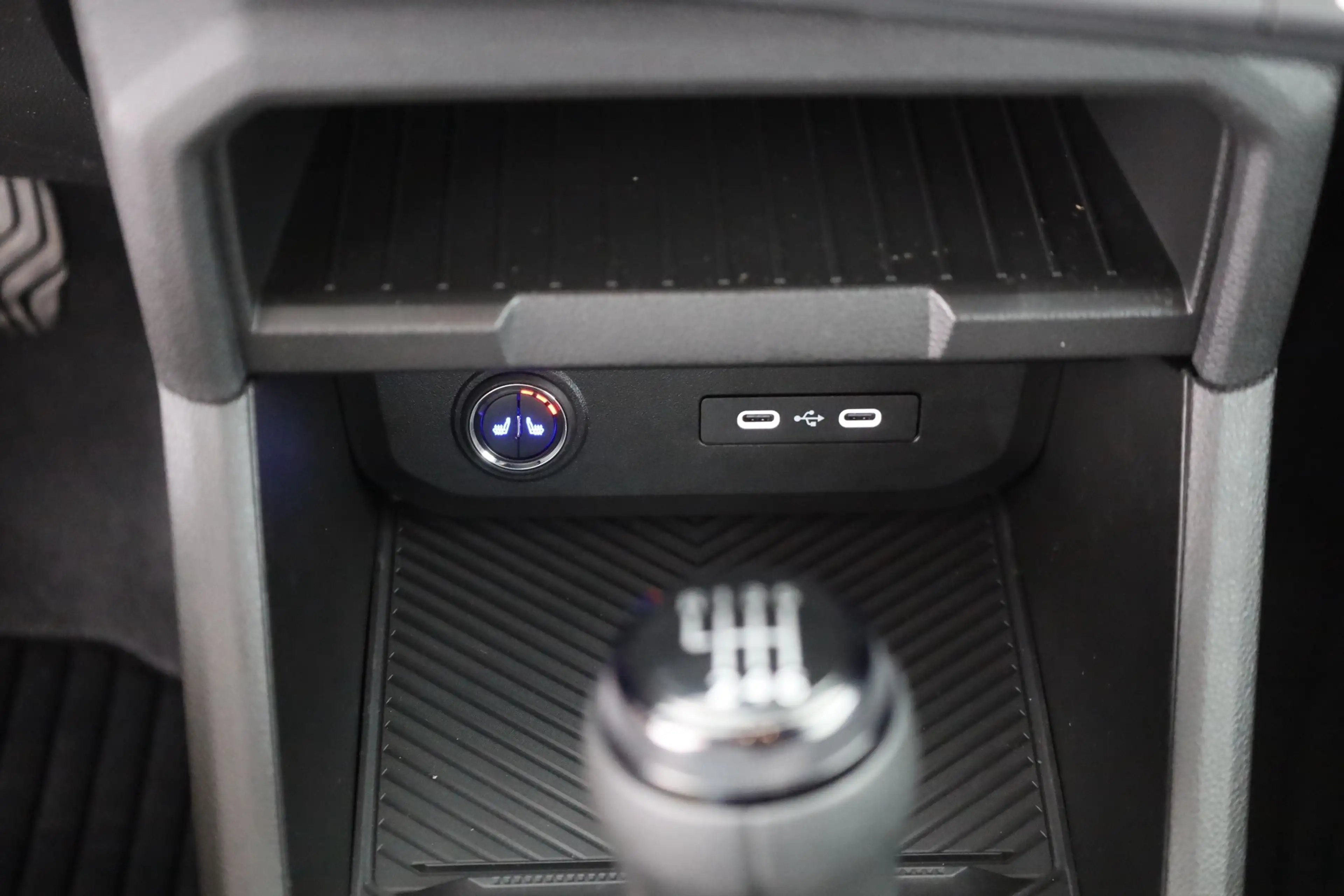 Dacia Bigster Journey 140 mHev LED Navi 360° — photo 13