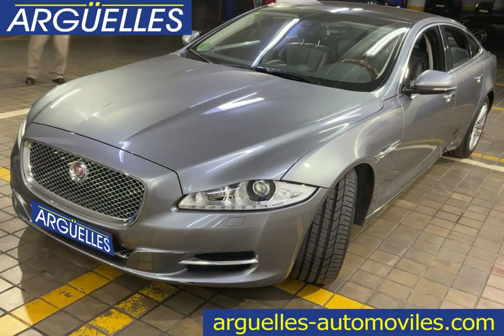 Jaguar XJ 3.0L SC Premium Luxury AWD Gris - 1