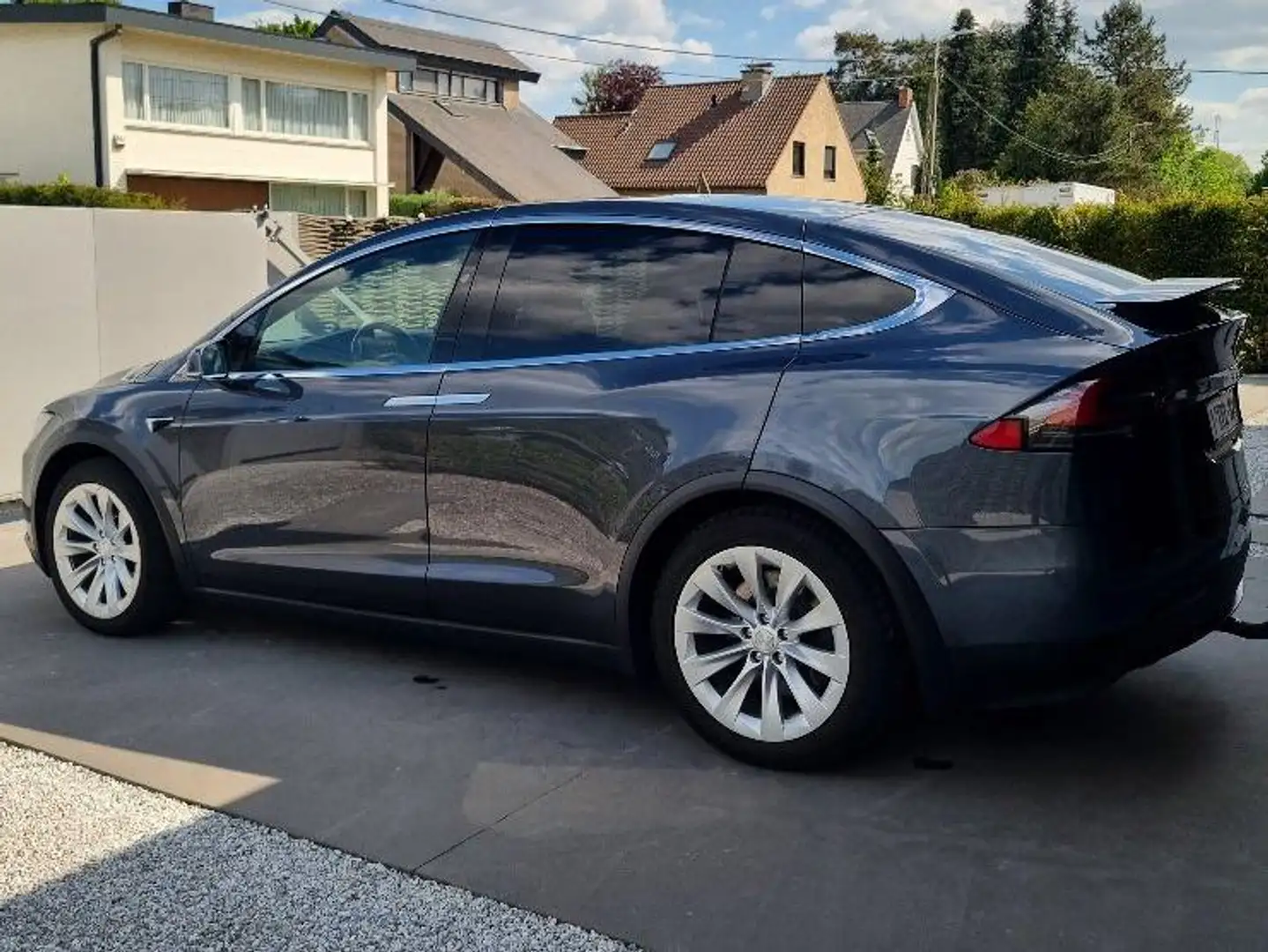 Tesla Model X Grijs - 1