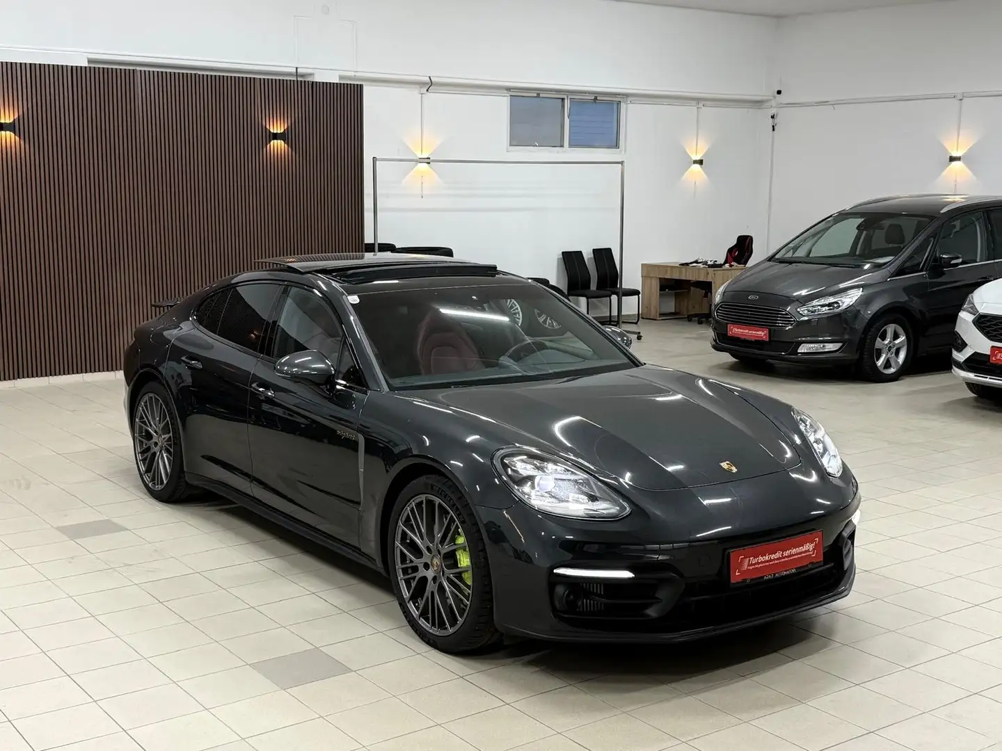 Porsche Panamera 4 E-Hybrid Platinum Edition Grau - 2