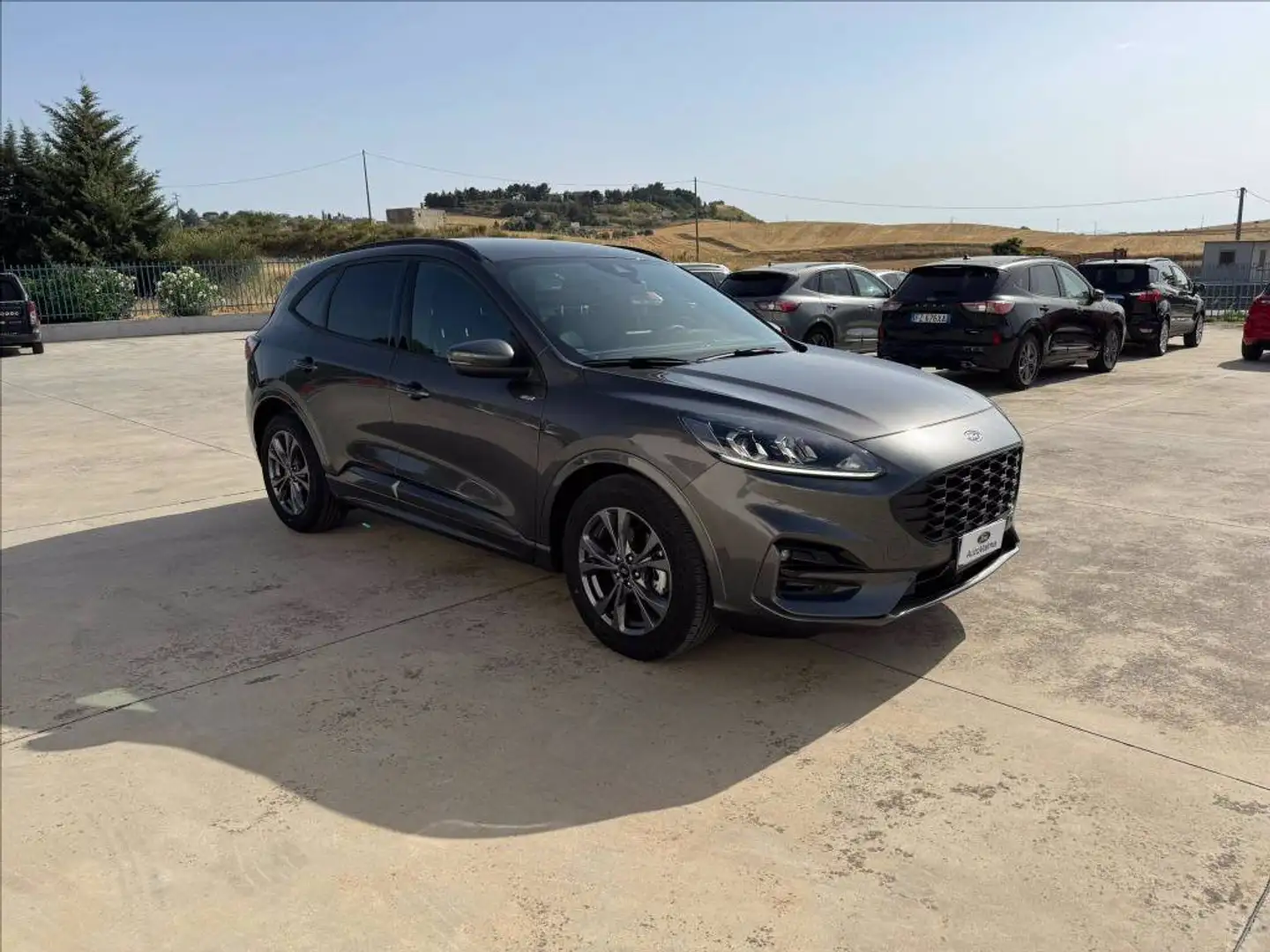 Ford Kuga 2.0 ecoblue ST-Line 2wd 120cv auto Grigio - 2