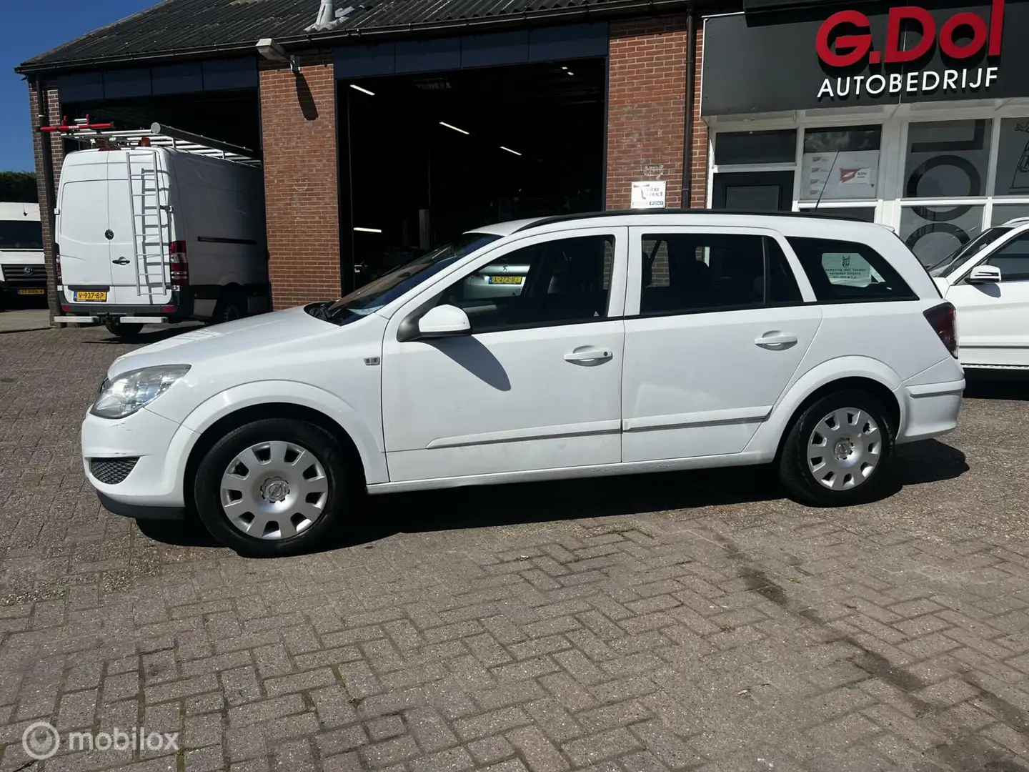 Opel Astra Wagon 1.3 CDTi Business Wit - 2