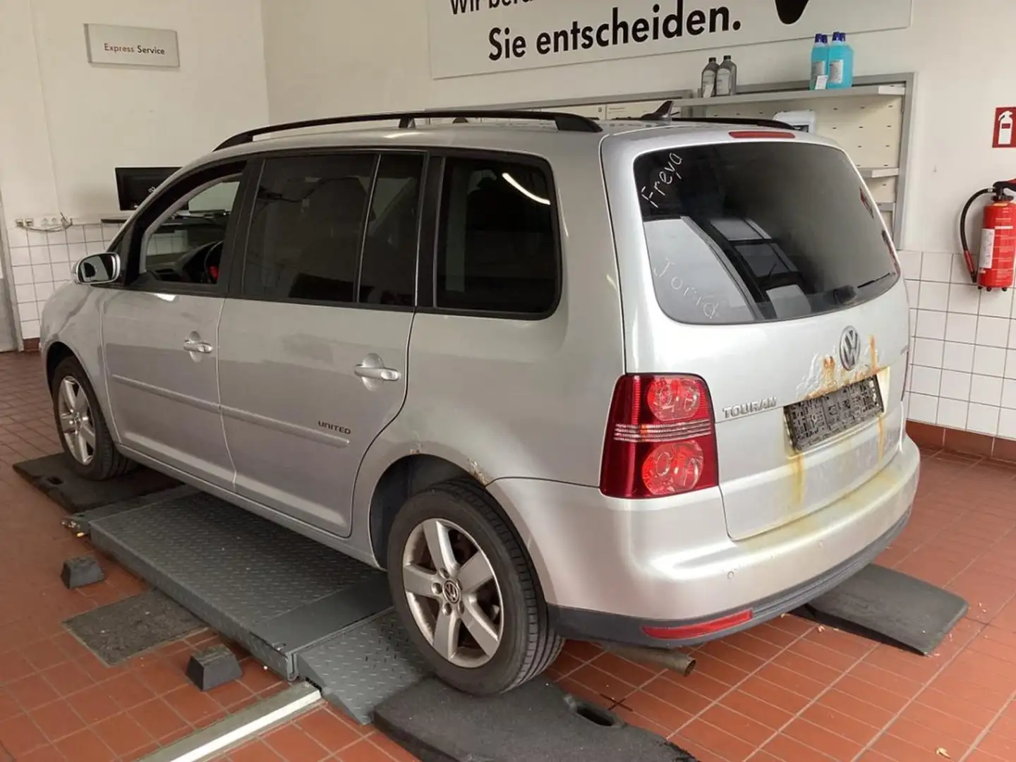 Volkswagen Touran 2.0 EcoFuel United CLIMATRONIC EINPARKHILFE NAVI Argent - 2
