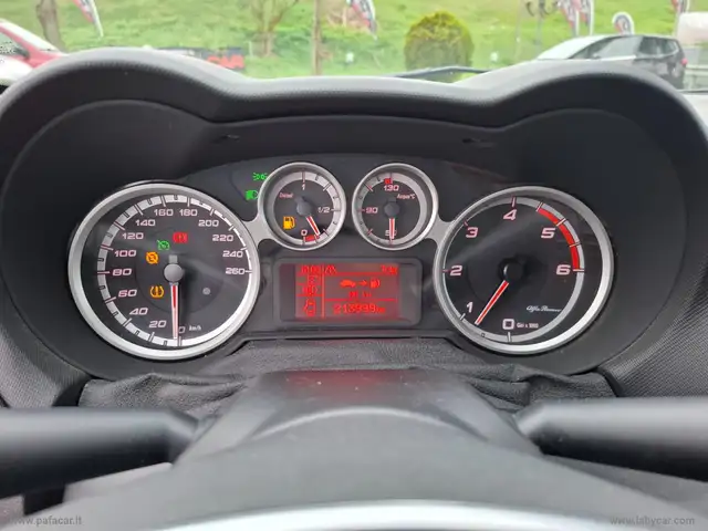Alfa Romeo MiTo view 13