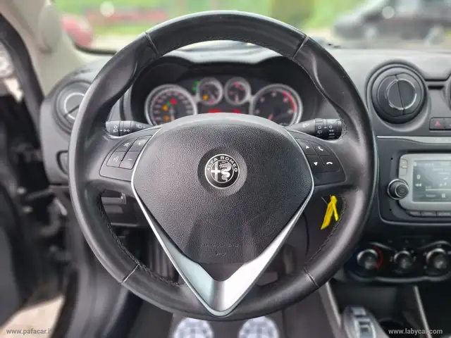 Alfa Romeo MiTo view 11