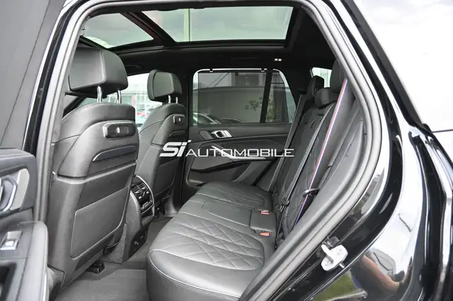 BMW X5 view 13