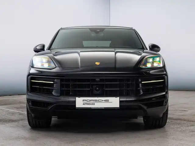 Porsche Cayenne view 4