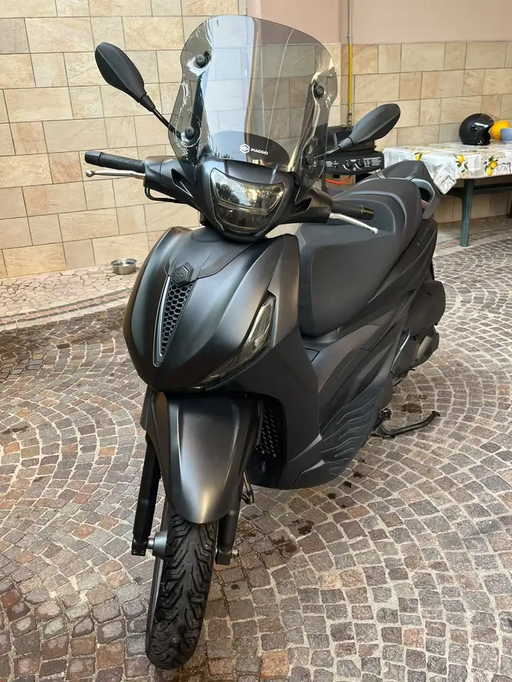 Piaggio Beverly 300