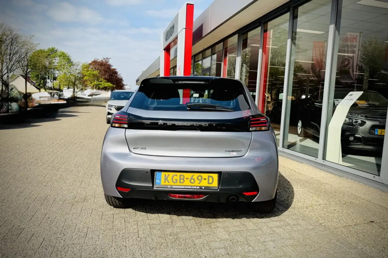 Peugeot 208 Hybrid e-DCS6 Style 12