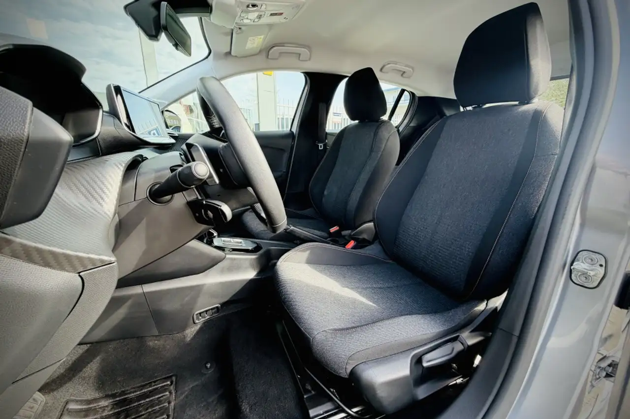 Peugeot 208 Hybrid e-DCS6 Style 15