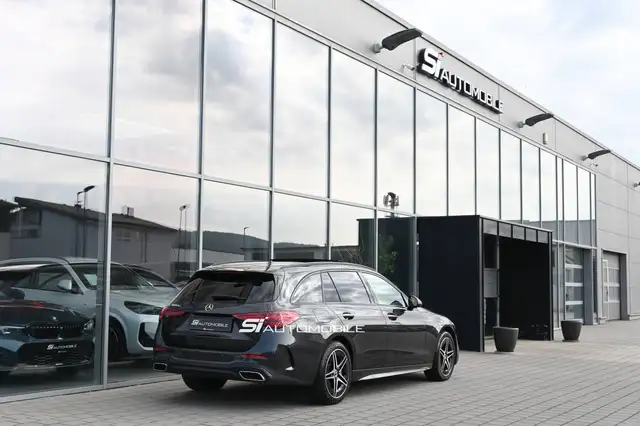Mercedes-Benz C-Class view 5