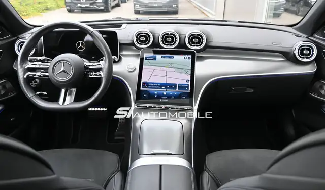 Mercedes-Benz C-Class view 11