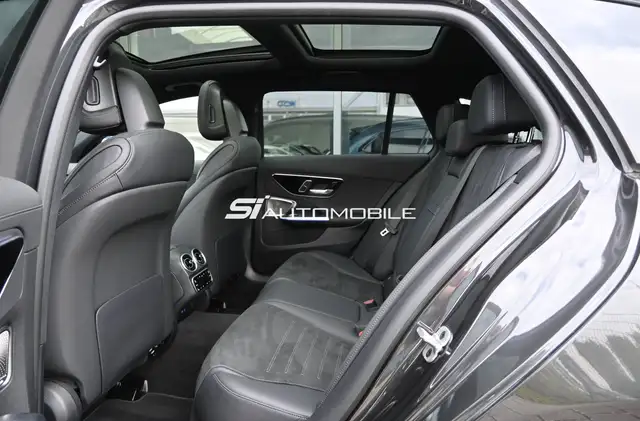 Mercedes-Benz C-Class view 13