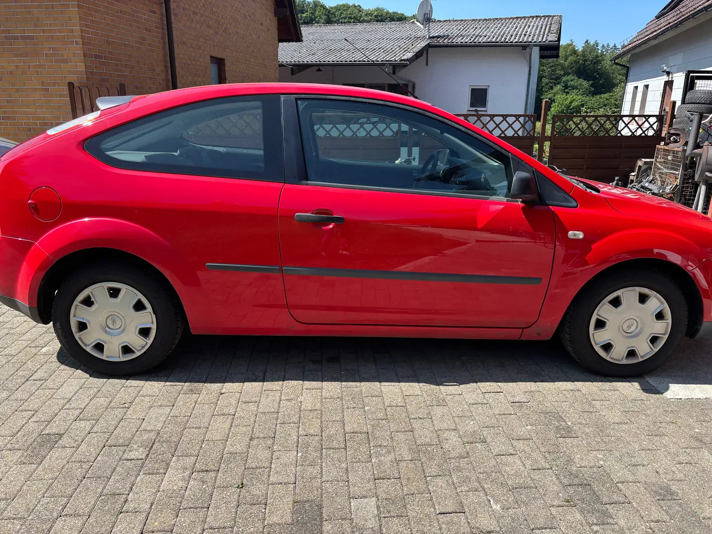 Ford Focus Focus 1.6 16V Trend Rot - 1