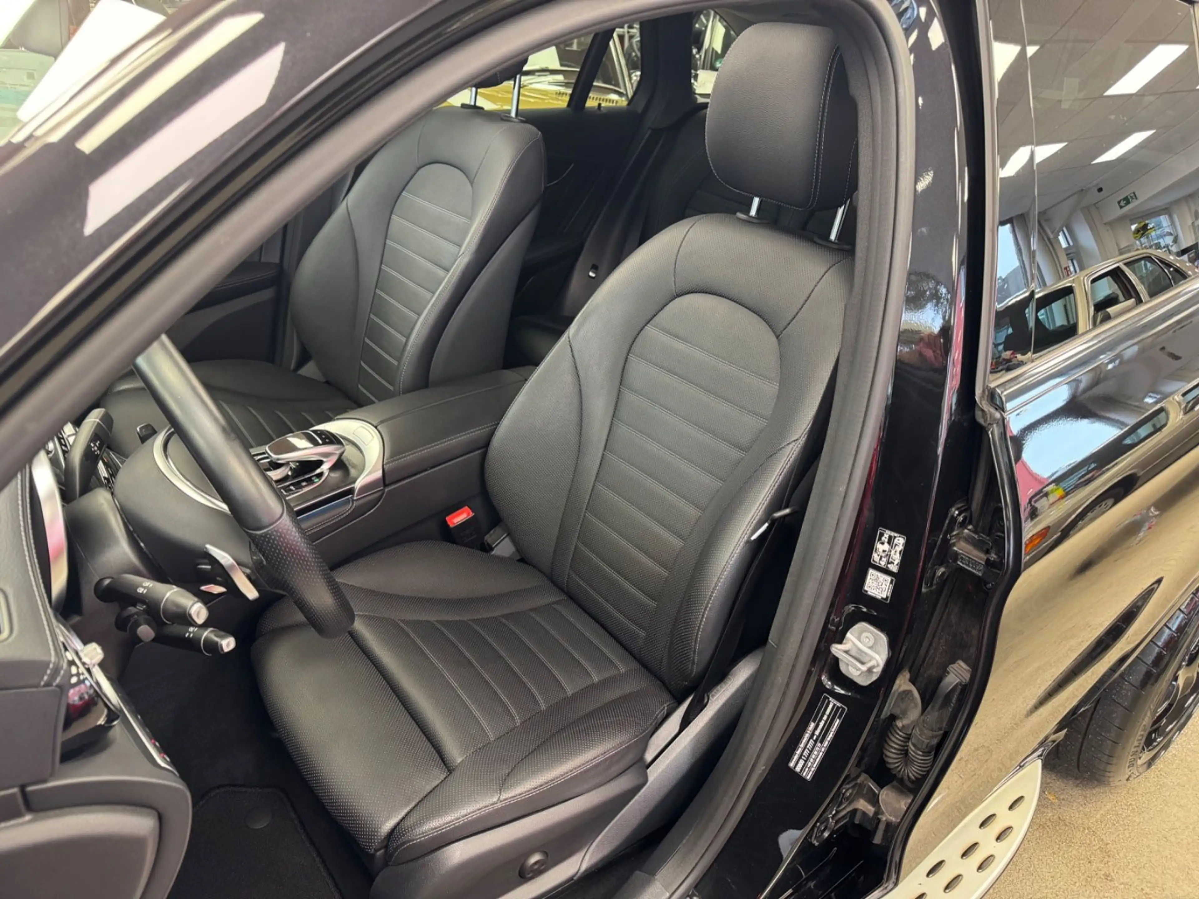 Mercedes-Benz GLC 350 d 4Matic/ BRABUS/ KeyLess/ HeadUp/ VOLL — photo 14