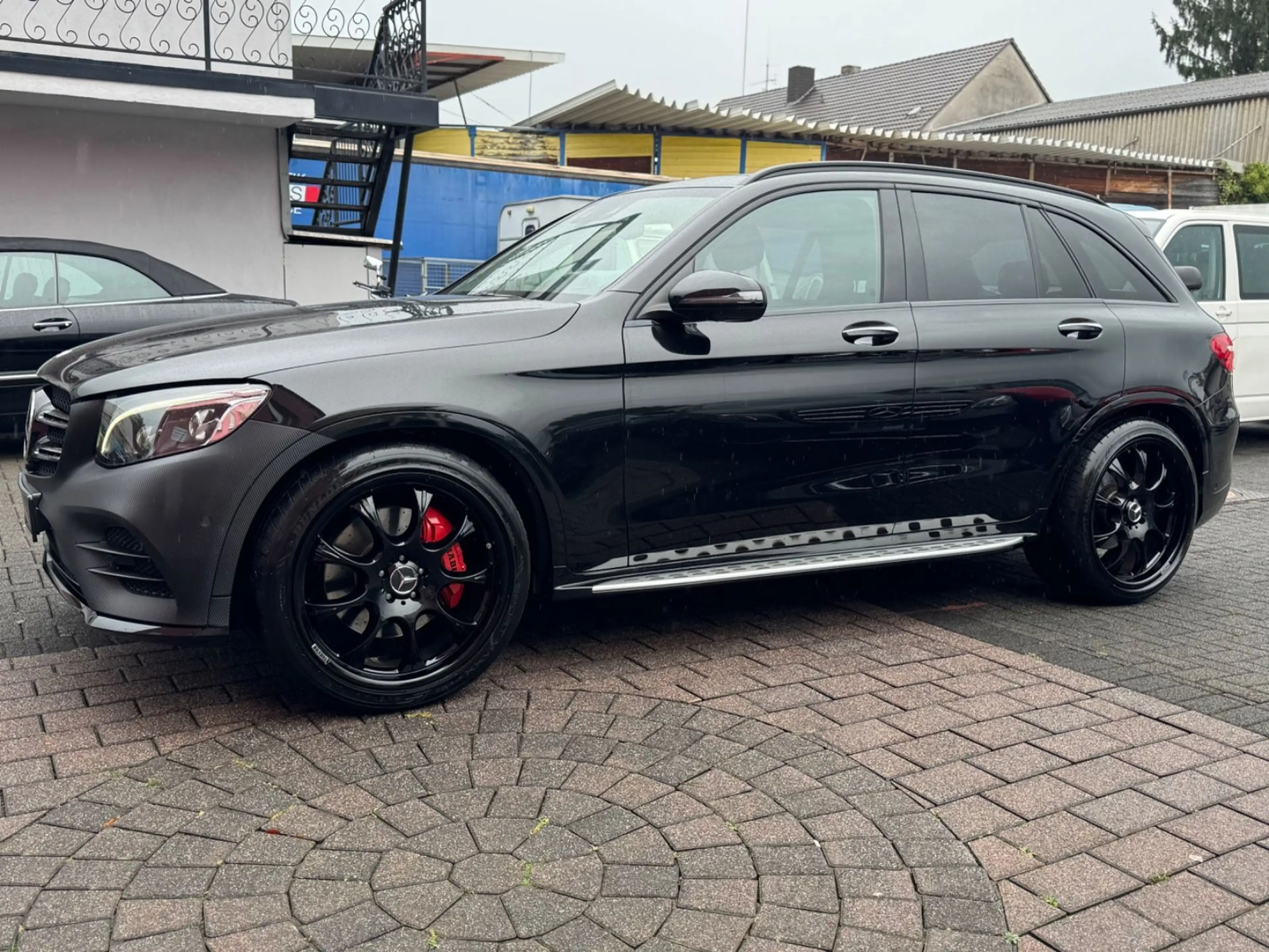 Mercedes-Benz GLC 350 d 4Matic/ BRABUS/ KeyLess/ HeadUp/ VOLL — photo 3