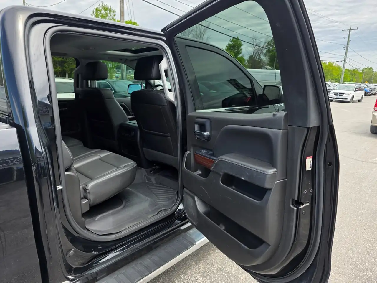 GMC Sierra 1500 photo GMC Sierra 1500