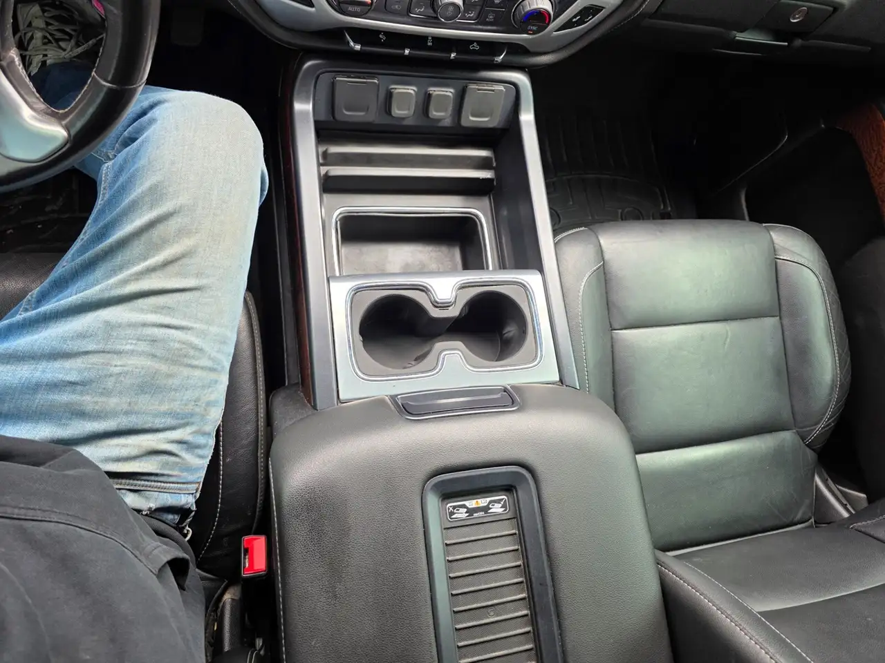 GMC Sierra 1500 photo GMC Sierra 1500