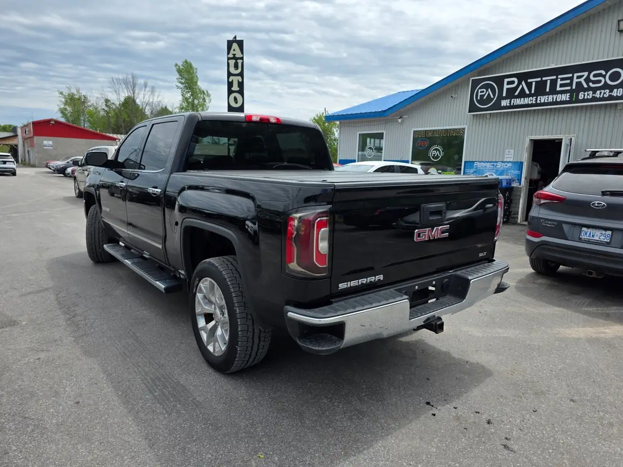 GMC Sierra 1500 photo GMC Sierra 1500