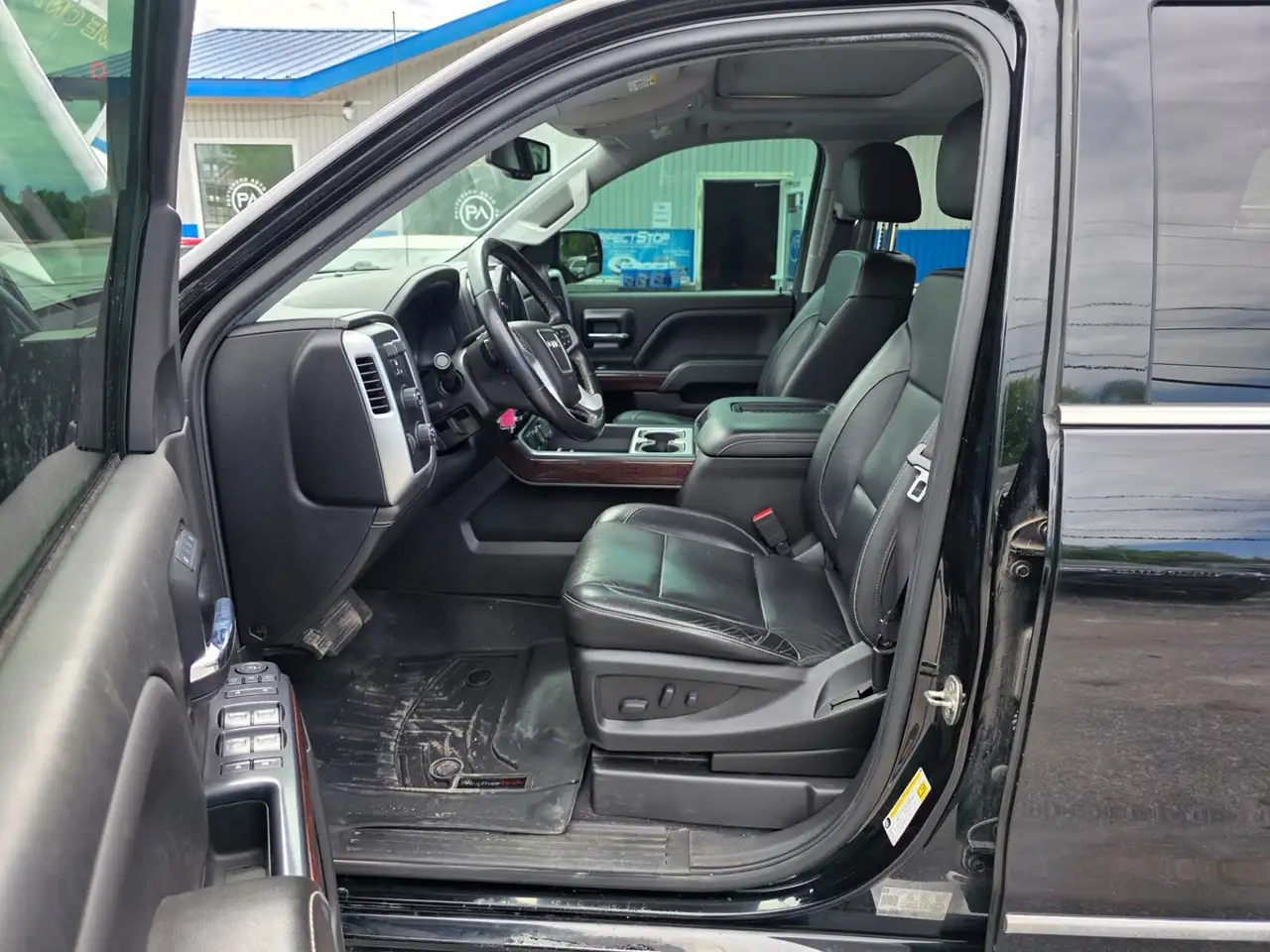 GMC Sierra 1500 photo GMC Sierra 1500