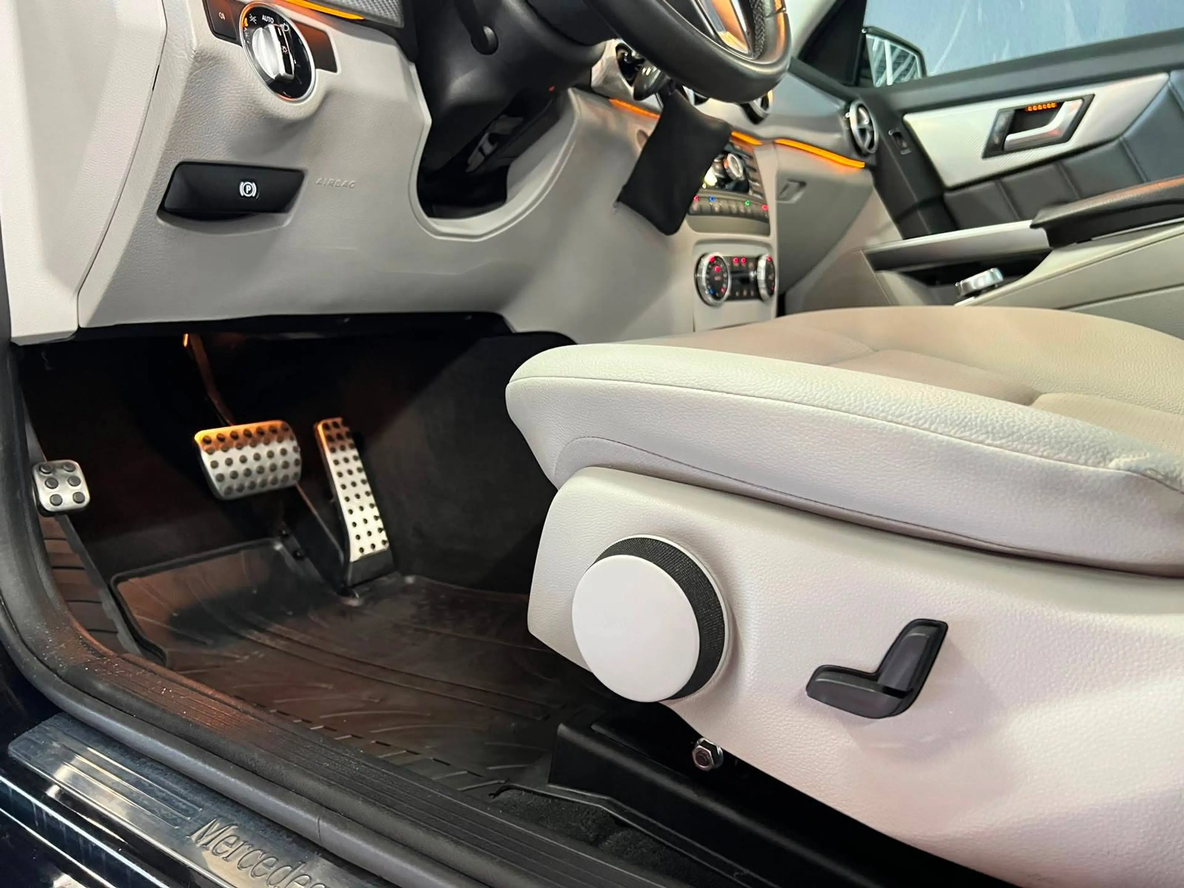Mercedes-Benz GLK 250 GLK 250 CDI BlueTec 4Matic AMG Line (360°K,Pano) — photo 15