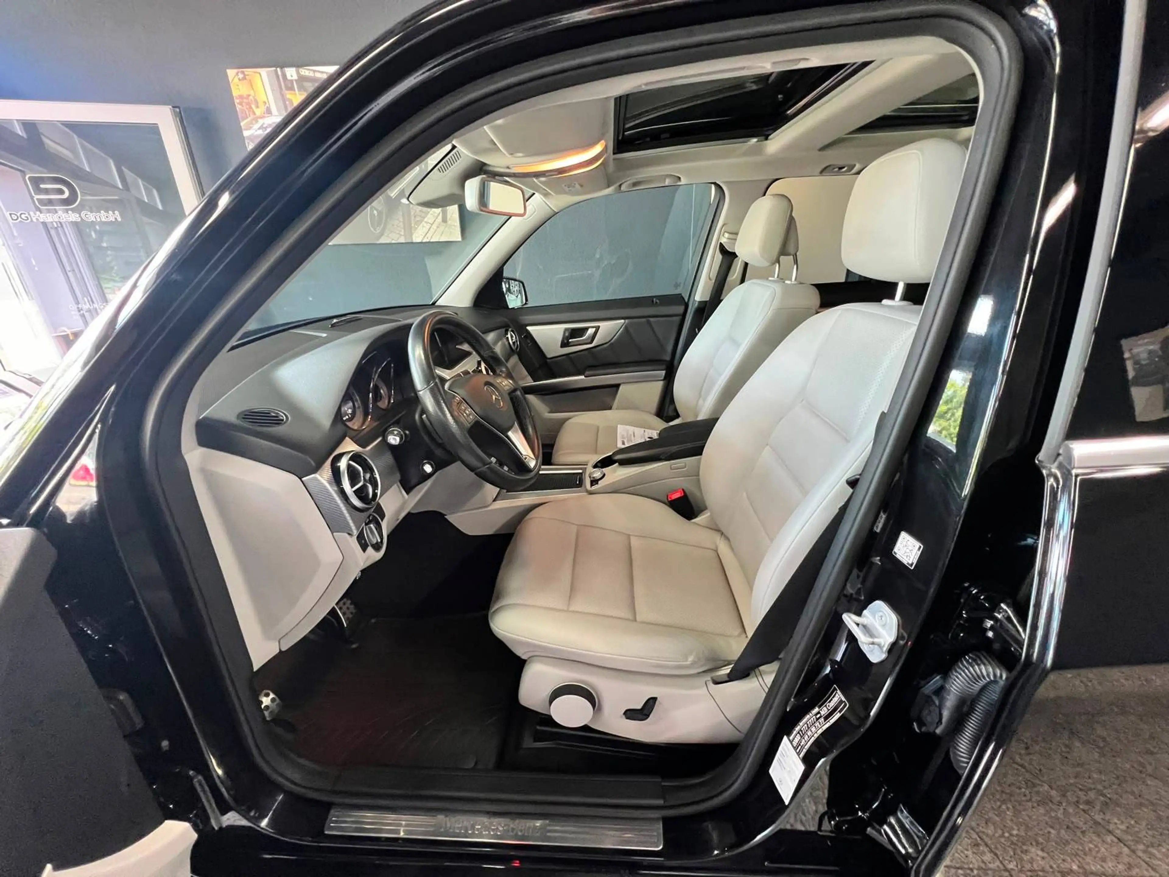 Mercedes-Benz GLK 250 GLK 250 CDI BlueTec 4Matic AMG Line (360°K,Pano) — photo 5