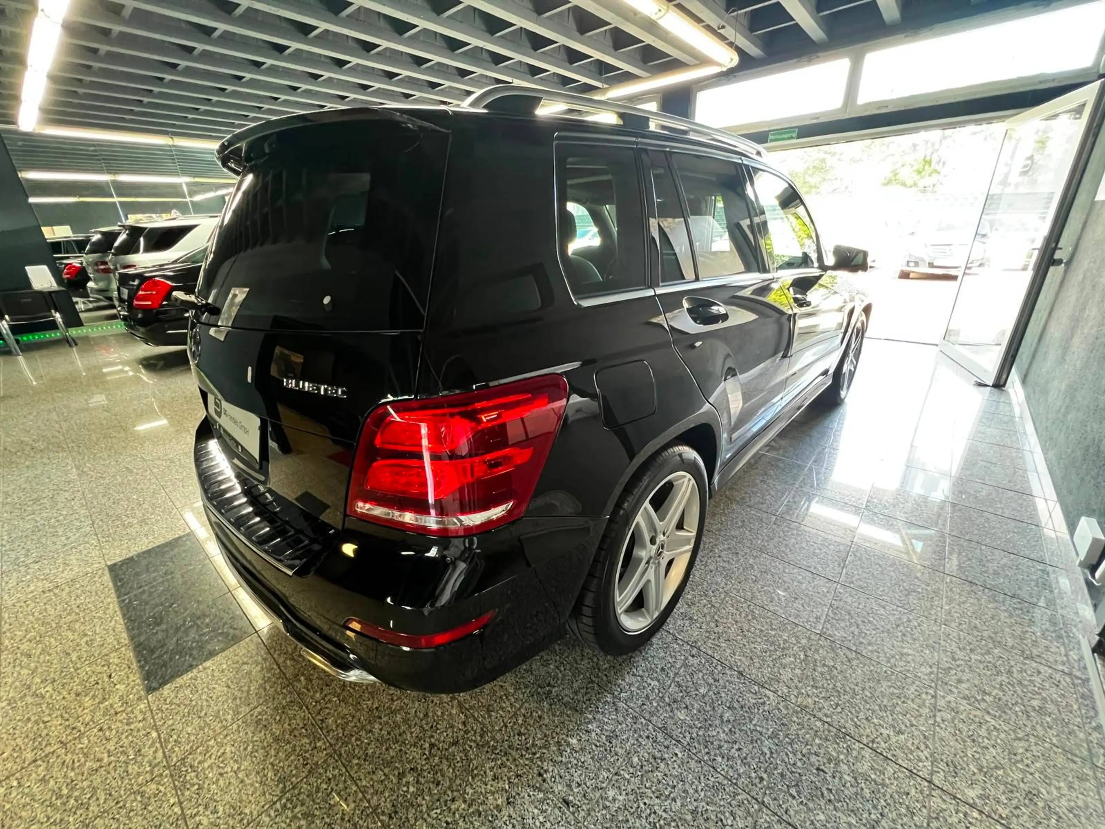 Mercedes-Benz GLK 250 GLK 250 CDI BlueTec 4Matic AMG Line (360°K,Pano) — photo 4