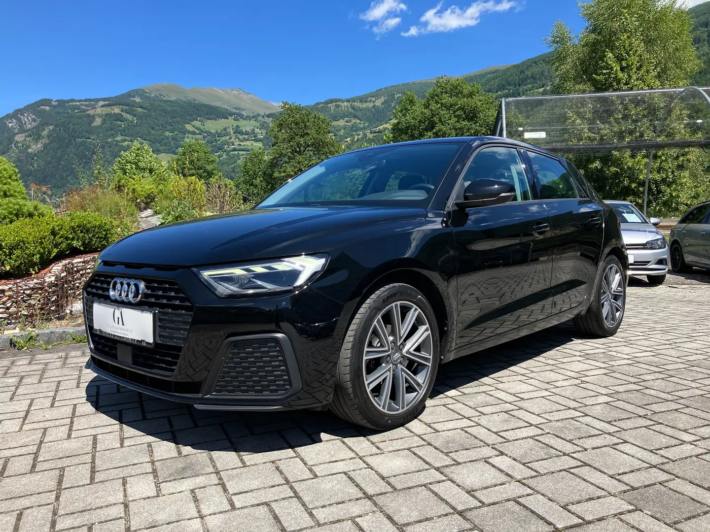 Audi A1 SB 25 TFSI Schwarz - 1