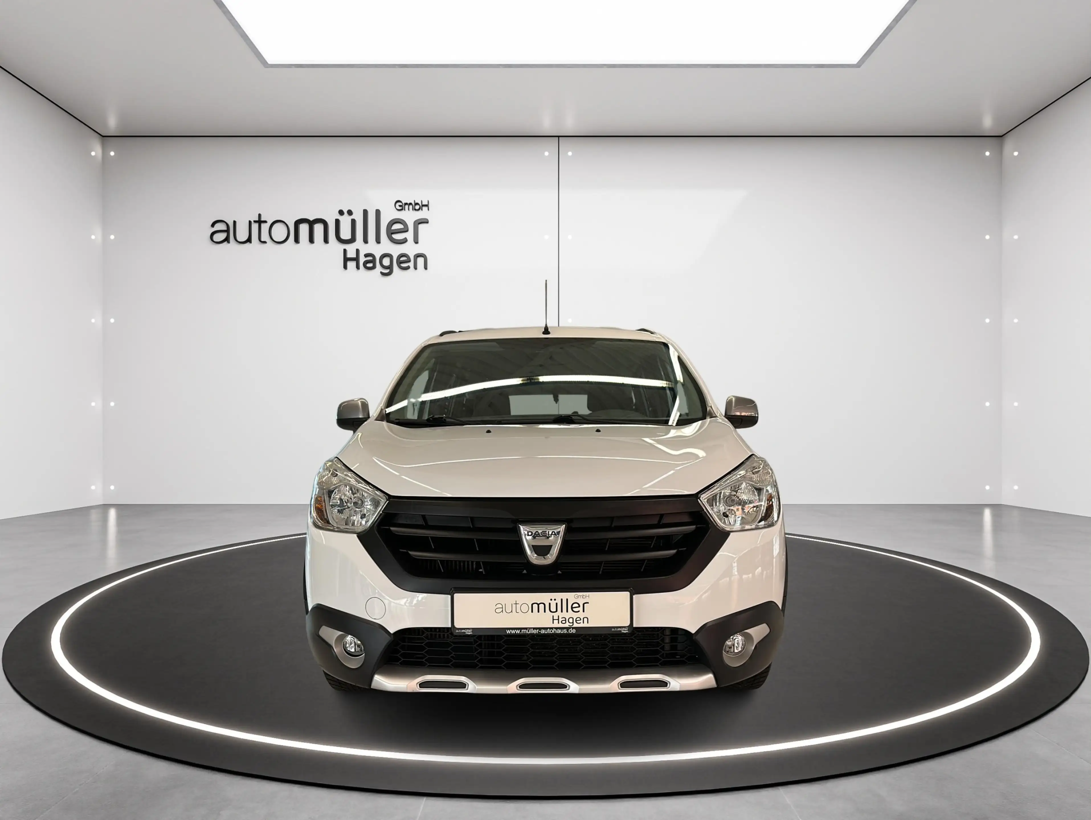 Dacia Lodgy 1.2 TCe Stepway|7 Sitze|Klima|Navi|ShZ|AHK — photo 2
