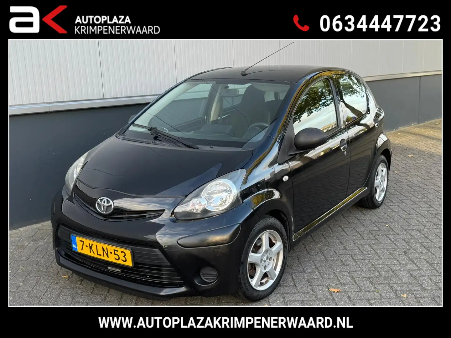Toyota Aygo 1.0 VVT-i Comfort facelift Airco Carplay NAP Schwarz - 1