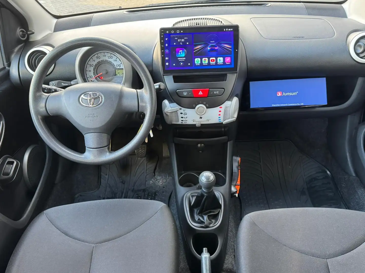 Toyota Aygo 1.0 VVT-i Comfort facelift Airco Carplay NAP Schwarz - 2