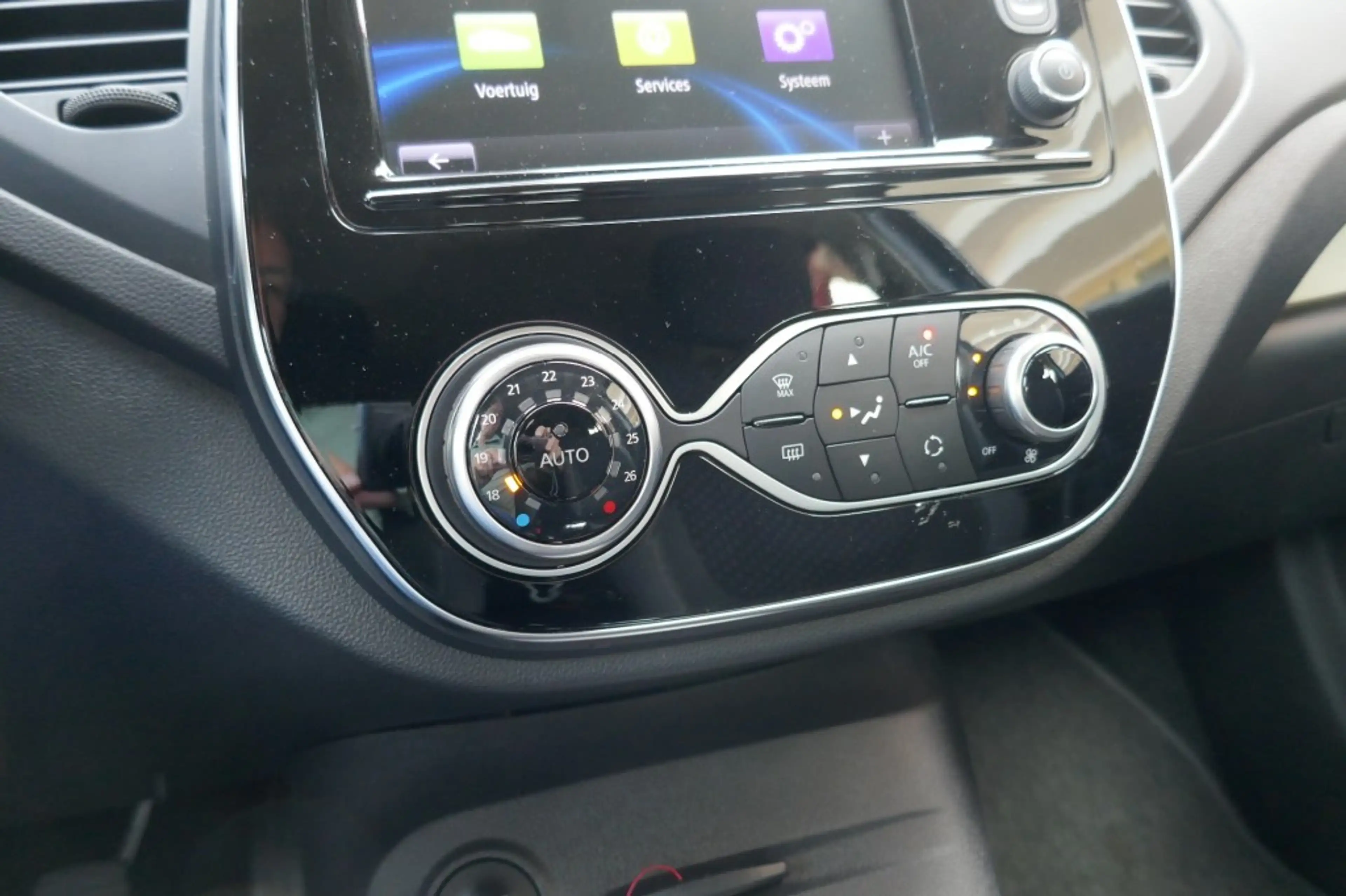 Renault Captur 0.9 TCE INTENS    R-LINK/CLIMA/NL-AUTO/TREKHAAK/CR — photo 13