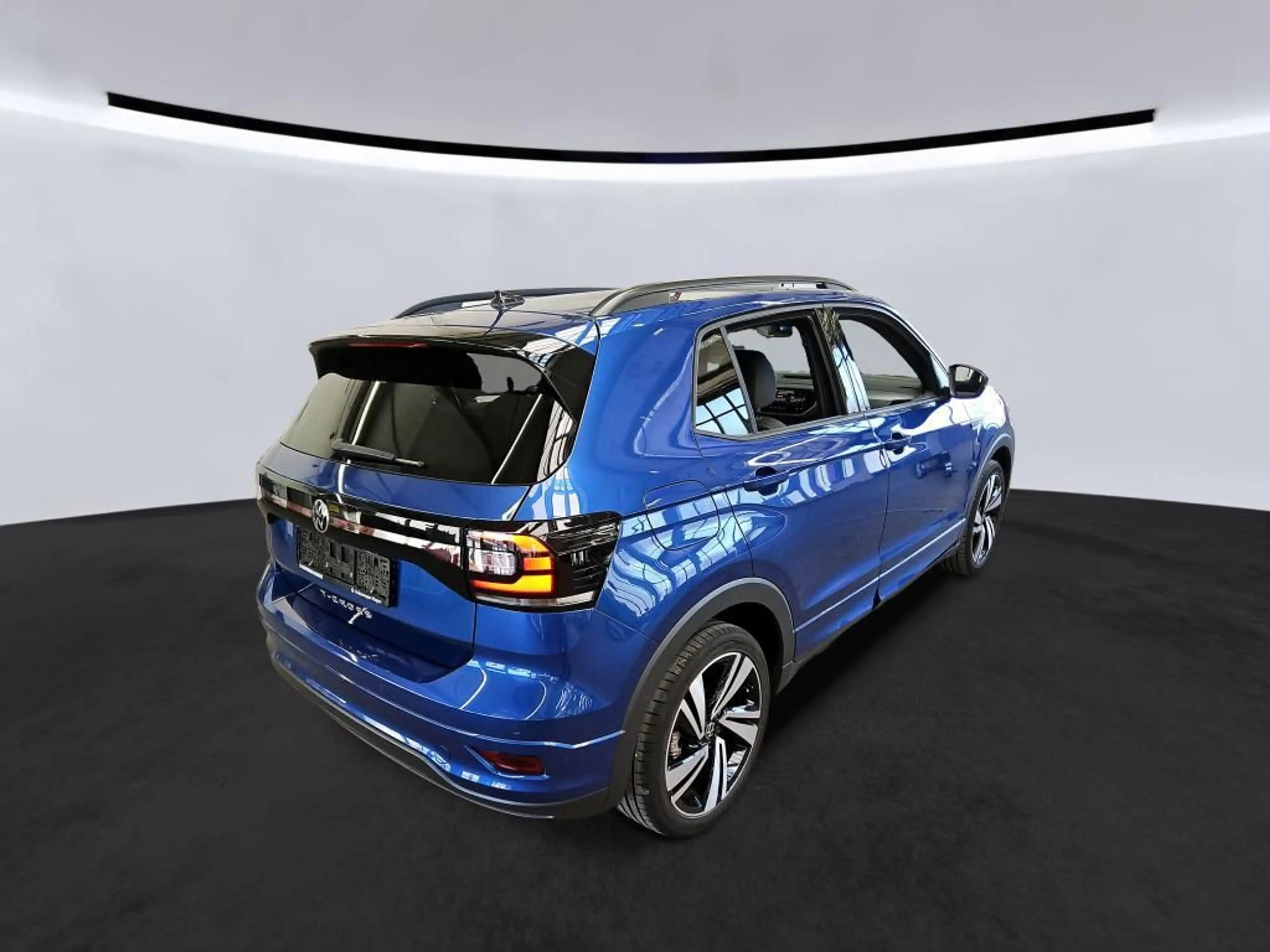 Volkswagen T-Cross 1.0 TSI DSG R-Line Navi LED ACC SHZ RFK — photo 3