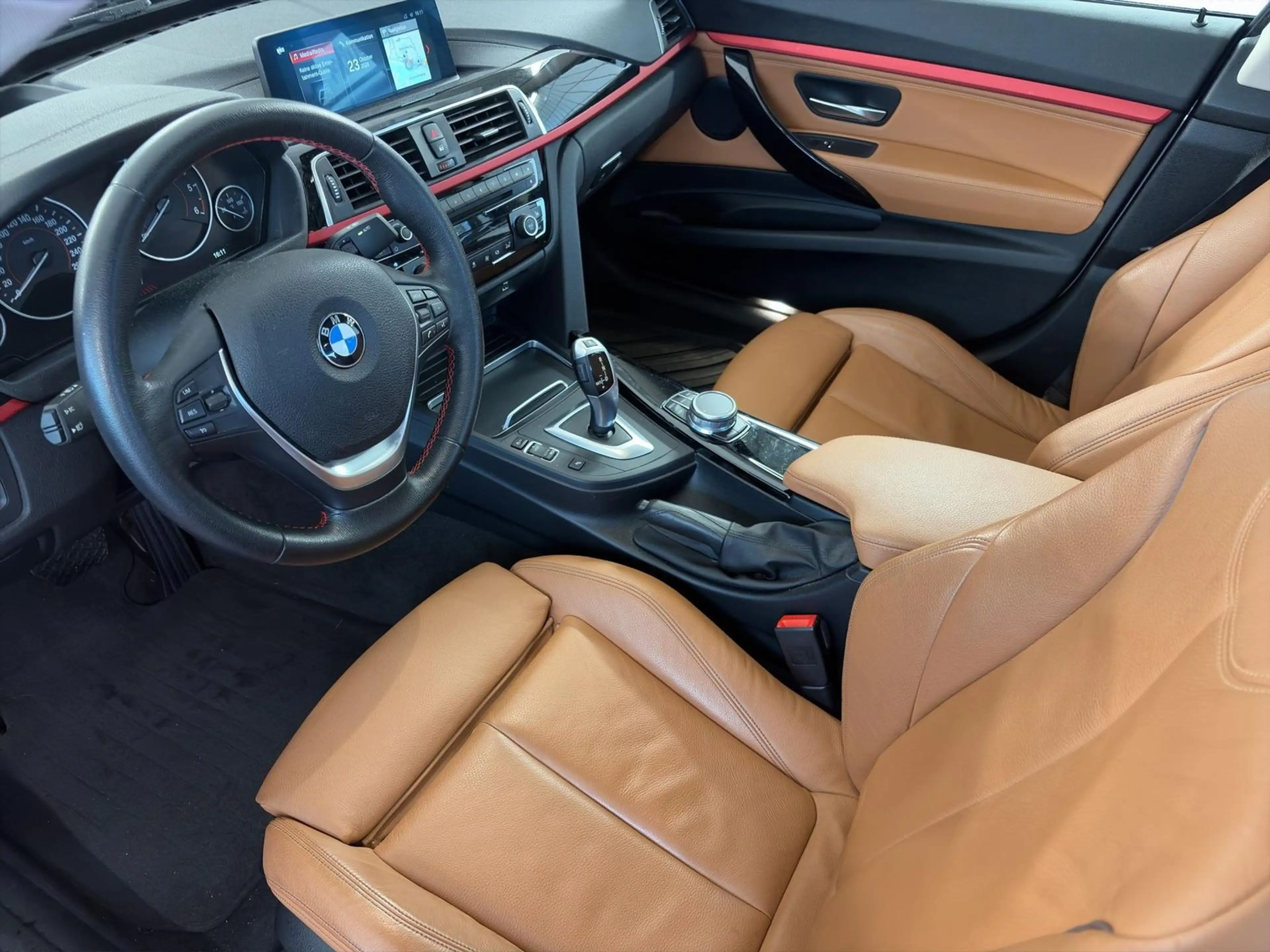 BMW 320 320d Sport L Pano Head-Up NaviProf Keyless — photo 13