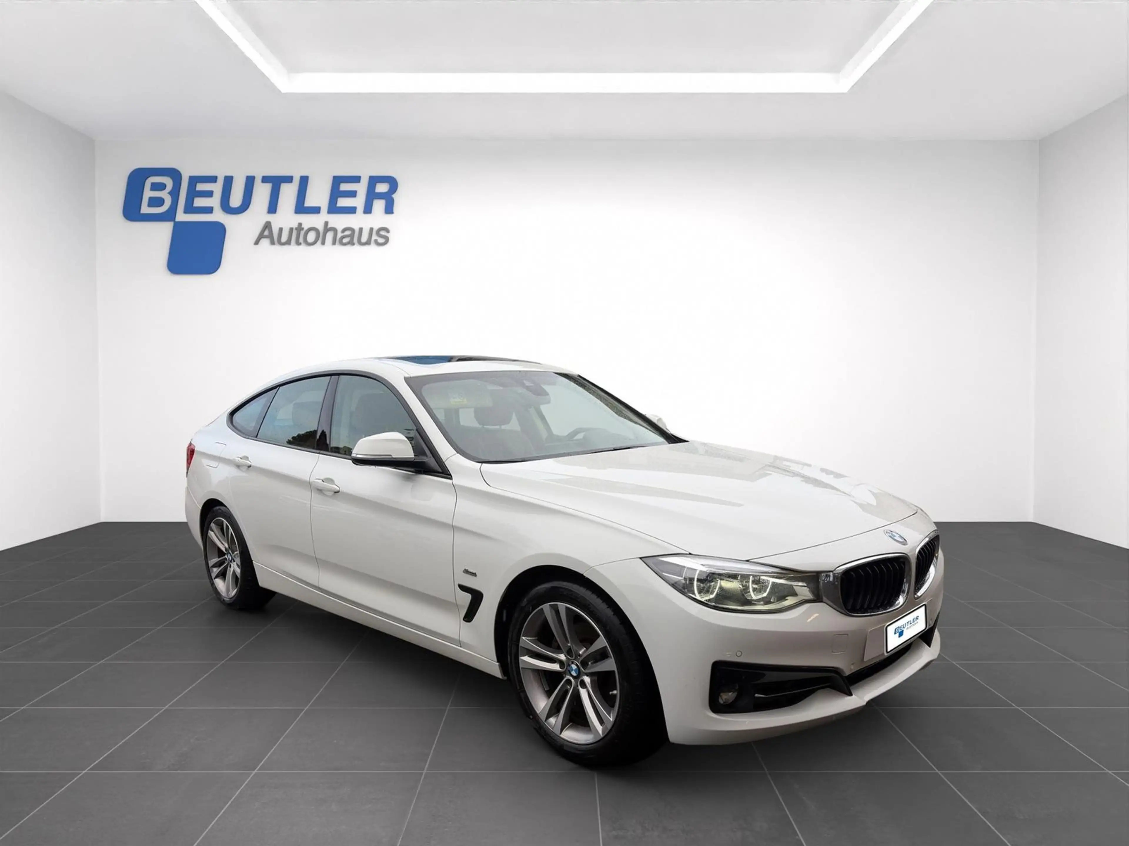 BMW 320 320d Sport L Pano Head-Up NaviProf Keyless — photo 8
